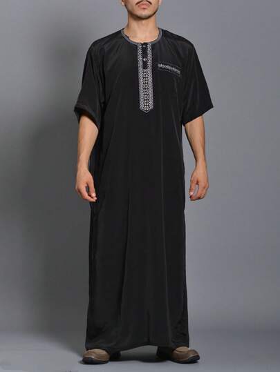 Robe árabe masculina de manga curta bordada com bolso, do novo ano islâmico de 2025