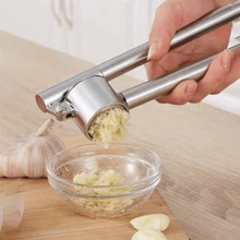 1pc Stainless Steel Garlic Press, Extra Long Garlic Crusher, Garlic Mincer Chopper, Zinc Alloy Garlic Masher, Home Kitchen Tool