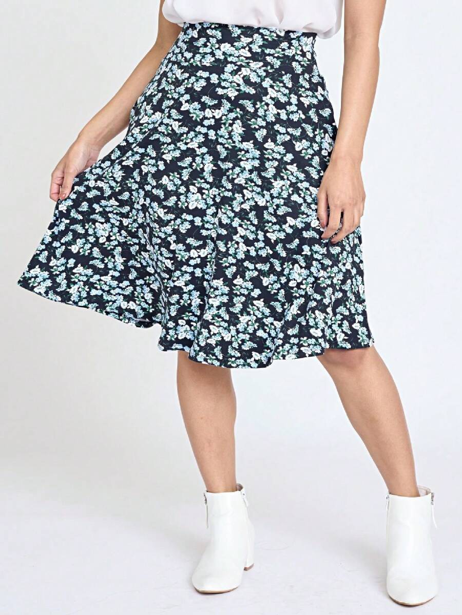 Boho Retro Knee Length Skirt Ditsy Floral - Blue and White - View 1