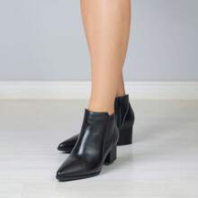 Medium Heel Boot Goes With Everything - 黑色 - 查看 4