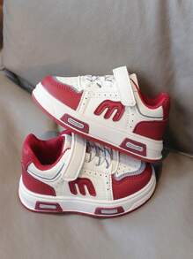 Dziecięce buty sportowe z kolorowymi literami, miękkie i wygodne, odpowiednie do noszenia na zewnątrz i na co dzień, na cztery pory roku