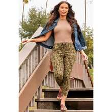 Women's Petite Dog Bite Hem Joggers - 黃綠 - 查看 5