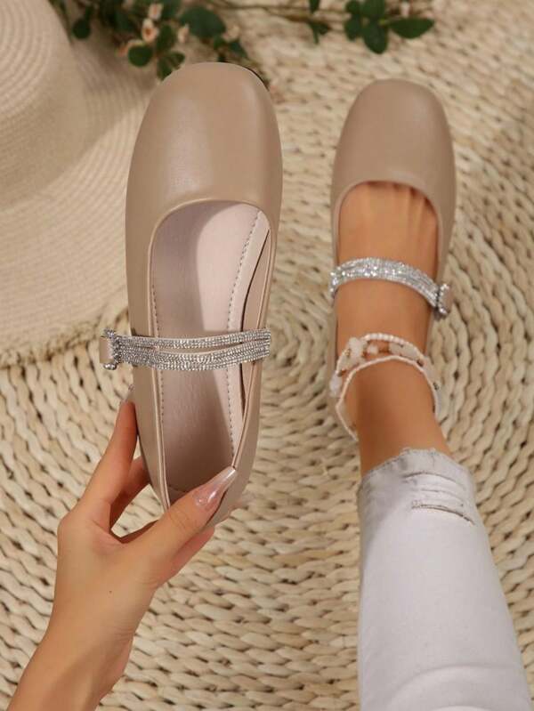 Zapatos planos de tipo Mary Jane plateados para mujer, nuevos llegados de verano 2024 mocasines con tachuelas de cristal