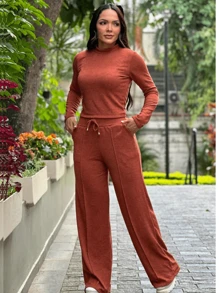Conjunto Lanzinha Calça Pantalona e Cropped  Inverno