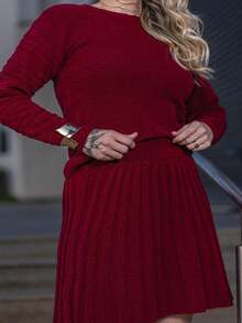 Knit Mousse Set Pleated Skirt + Ribbed Long Sleeve Blouse - 紅色 - 查看 2