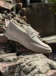 男士新款樂福鞋,簡約百搭的圓頭皮鞋,一腳蹬設計,皮革和軟底提供舒適體驗,非常適合派對和時尚。適合所有季節 - 卡其色 - 查看 5