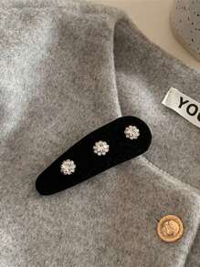 1pc Women's Super Sparkly Rhinestone Waterdrop Hair Clip, Made Of Geometric Cut Rhinestone. The Black Hair Clip Looks Wealthy And Exquisite, Perfect For Going Out And Playing. Street,Hair Accessories,Hair Barrettes Hair Clips Claw Clips Hair Claws, Looks Of Party