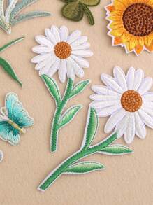 18 Pieces/Set  Butterfly And Flower Pattern Embroidery And Ironing Patches, Suitable For DIY Clothing And Accessories - Unique Designs For Hats, Jeans, Dresses, Etc., CuteCartoon Embroidery Patches - 彩色 - 查看 2
