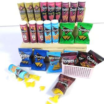 全新 5 件装带薯片 1/6 比例娃娃屋微型炸薯条迷你假装食物适用于 Blyth Ob11 娃娃 BJD 娃娃屋玩具配件 DIY 食物首饰娃娃屋配件超市零食、微型食物模型拍摄道具，包括薯片生日礼物/圣诞礼物