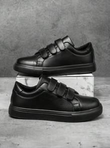 (1 Size Smaller) Men's Minimalist Solid Color Versatile Hook And Loop Flat Shoes, Comfortable Fashion Couple Black Casual Sneakers - Black - View 3