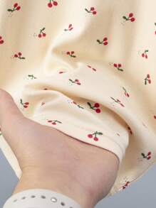 年轻女孩睡衣套装，花领可爱樱桃印花长袖 T 恤和裤子家居服套装