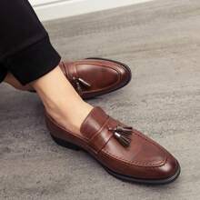 Men's Tassel Slip-On Loafers, Retro British Style Casual Business Office Formal Dress Leather Shoes