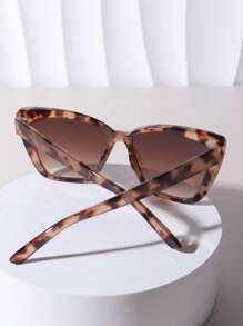 1pc Women's Black Cat-Eye Oversized Sunglasses, Minimalist & Stylish, Suitable For Daily, Beach, Party, Travel For Summer Beach Vacation,Outdoor,Travel