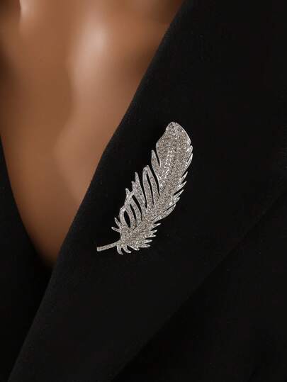 1pc Retro Leaf Pattern Bohemian Style Elegant Zinc Alloy Feather Angel Wings Brooch For Women, Suit/Coat Decor Accessory Dress Accessories Pin For Clothes Bag Charm School Office Accessories Shirts Jacket Jewelry Christmas Halloween Clothes Pin Funny Cute Teacher Gifts