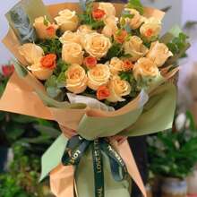 58*58cm Dual-Color Waterproof Packing Paper For Flower Bouquet, Gift Wrap, 20 Sheets/Pack,Christmas - Champagne + Matcha - View 2