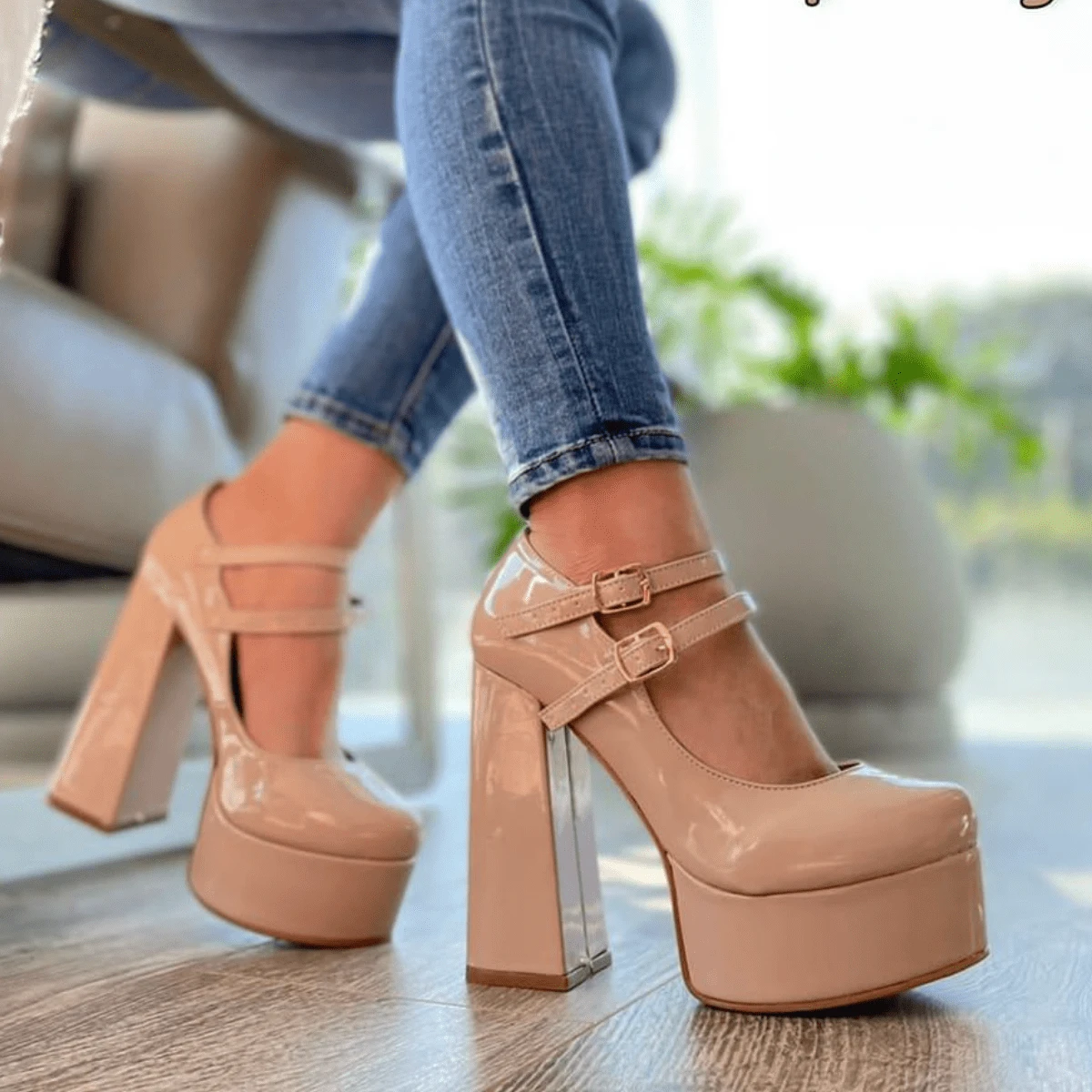 Plataformas Cerradas Tacon Ancho recubierto Zapatillas cerradas con hebillas - Beis - Ver 1