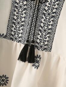 女士简约流苏印花圆领长袖上衣 - 杏色 - 查看 4