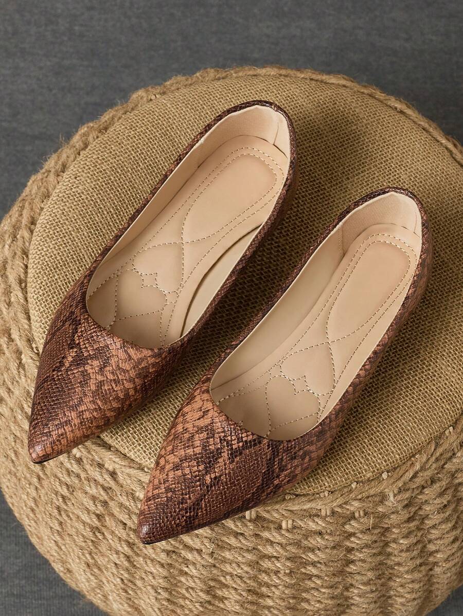Zapatos planos con punta puntiaguda y slip-on para mujer, con estampado de piel de serpiente de color marrón óxido, casual para uso diario y al aire libre en primavera, verano y otoño
