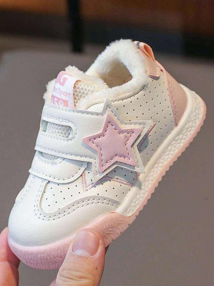 1 双幼儿男孩/女孩保暖毛绒皮革星形图案防滑软底休闲运动鞋，适合冬季