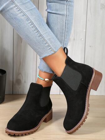 2025秋冬新款麂皮女靴，英伦风短靴，圆头粗跟切尔西靴，鞋码偏小