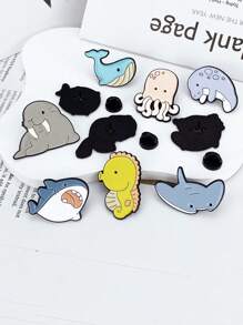 1 peça broche de liga de zinco pintado com tema de vida marinha de desenho animado, design de tubarão e cavalo-marinho, acessórios multiuso para roupas e bolsas, acessórios para vestidos, alfinete para roupas, bolsa, acessórios para escola, escritório, camisas, jaquetas, joias, alfinete de roupas de Natal, Halloween, presentes engraçados e fofos para professores, acessórios para fantasias, pingentes para bolsas