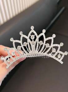 1 Piece Of Children's Crown Comb Hair Accessories Little Girl Broken Hair Comb Princess Birthday Crown Show Cute Baby Hairpin Temperament Matching Korean Girls Rhinestone Hair Accessories - Silver - View 12