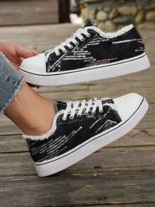 女士圆头休闲帆布鞋，系带设计，鞋面毛边，2026春秋新款校园风，适合日常穿着、居家、通勤、工作等各种场合，四季皆宜，PVC轻便透气鞋底。 - 黑色 - 查看 3