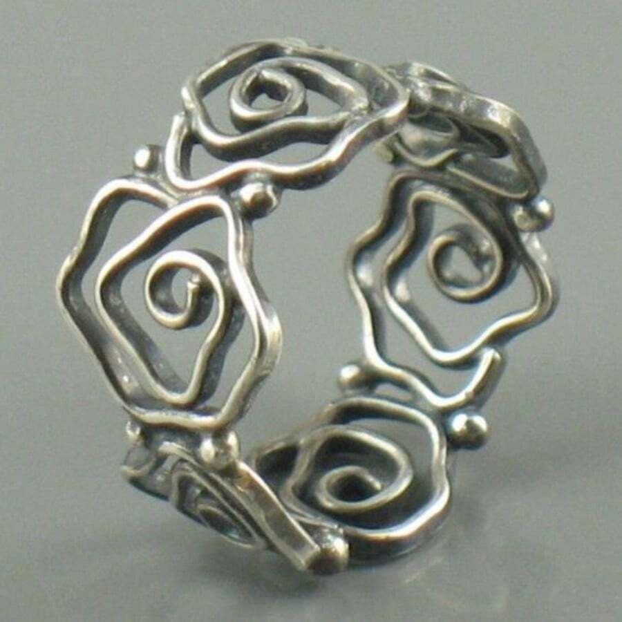 Vintage Band Ring Hollow Rose Design Suitable For Men And Women Match Daily Outfits Chic And Cheap Thing That U Must Have One - Silver - View 1