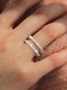 1 pièce Bague de mariage à double couche de luxe légère Bijoux pour dames en argent sterling 925 simple Petite zircone Bague de fiançailles Fine bijouterie Cadeau pour le mariage Pour la fête de fiançailles
