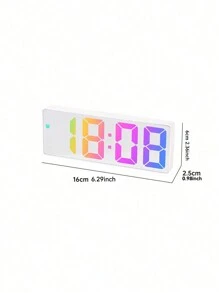 1个变色数字闹钟，带夜灯，床头柜闹钟，彩色字体和显示屏，电池/USB供电，带日期、温度、贪睡功能、亮度可调、LED调光模式，卧室装饰 - 軍綠色 - 查看 5