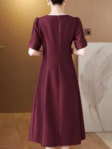 Đầm thời trang xuân/hè mới dành cho mẹ, đầm chữ A cổ tròn, trang phục thanh lịch dành cho nữ với chi tiết cánh hoa 3D, phù hợp cho đám cưới, dự tiệc, hàng ngày, thường ngày, tiệc tùng, trang trọng, lễ đính hôn, lễ kỷ niệm, giao lưu, sinh nhật, lễ tốt nghiệp. - Màu đỏ tím - Xem 8