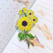 1pc Forest Plant Flower Hydrangea Metal Badge, Corsage Accessories Brooch, Suitable As A Gift To Friends Valentine's Day Valentines Dress Accessories Pin For Clothes Bag Charm