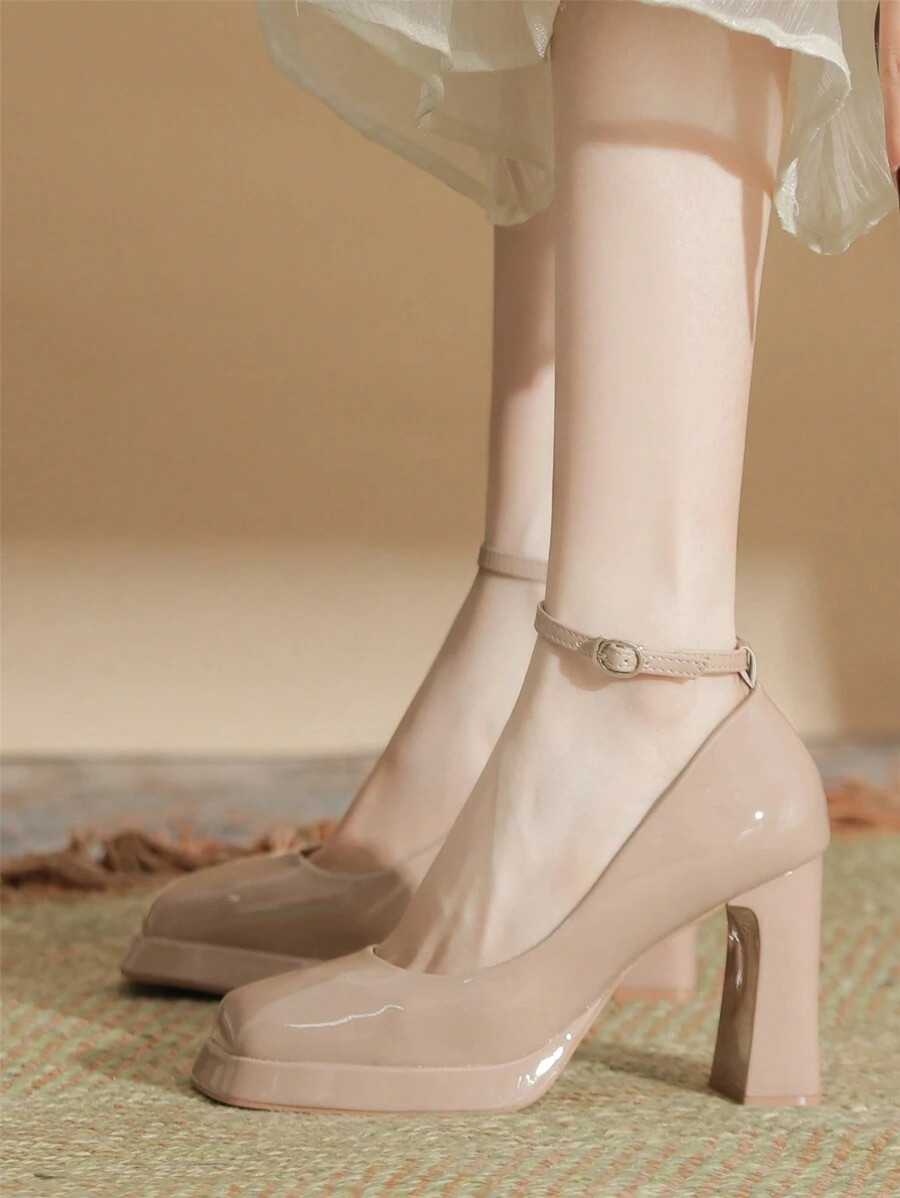 Bombas con tacón ancho de punta cuadrada para mujer, zapatos de vestir con plataforma, patentado, impermeables, con correa de tobillo - rosa desnudo - Ver 1