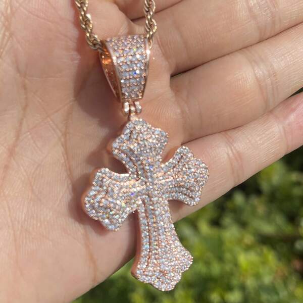 DUBSS 1 pieza Cruz con cristal para mujer, de cobre real con circonita cúbica, joyería de hip hop