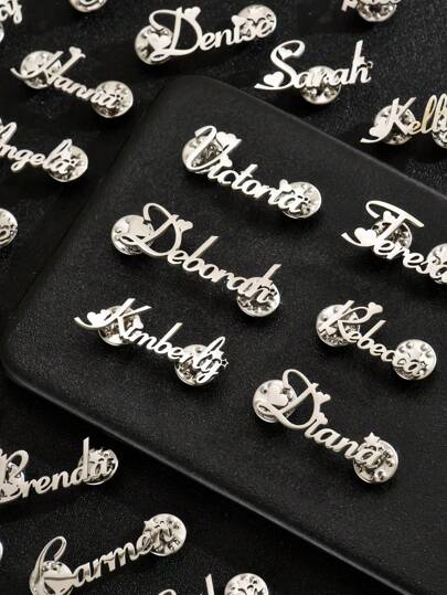 1 件个性化定制不锈钢英文名字胸针定制领口首饰蒸笼针女士胸针