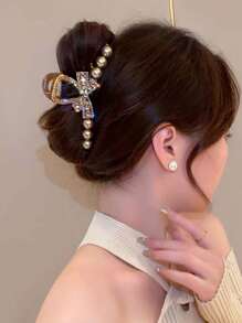 1个香槟金全水晶水钻爪形发夹，饰以仿珍珠，防滑发饰，适合女性和女孩，金色头饰，情人节发夹，发卡，发夹，发饰，发饰夹，发饰，发夹，发饰，优雅，适合学校、大学，珍珠发饰，秋冬季爪形发夹，蝴蝶结发饰，适合度假装扮，女士情人节礼物