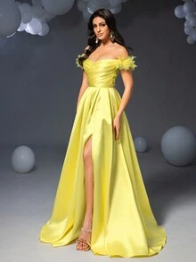 Faeriesty Off-The-Shoulder Ruched Satin Formal Ball Gown, Elegant Evening Wedding Guest Dress, Graduation Ceremony, Cocktail Party Dress - Yellow - View 4