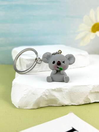 1 pieza Lindo llavero de koala de dibujos animados comiendo hojas de eucalipto, llavero personalizado de moda como decoración de bolso, mejor regalo para amigos, accesorios de coche, encanto de bolso, escuela, gótico, Y2K, Navidad