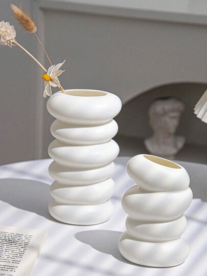 1pc White Plastic Vase, Decoration Vase, Art Vase, Imitation Flower Vase, Creative Vase For Room Decor, Simple & Creative Vase For Living Room, Dining Table, TV Cabinet, PP Material & Anti-Fall Festival Decoration Gifts Birthday Graduation Home Decor Glass Vase