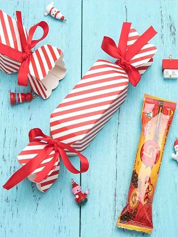 50pcs Candy Box For Christmas Gift Box, With 100 Ribbons, Suitable For DIY Candy, Chocolate, Biscuit, Decoration Gift Box Party Gift Box, Apply To Christmas, Wedding Party Creative Paper Packaging Gift Box,Christmas