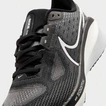 Nike 女士 Vomero 17 跑步鞋 - FB8502-001/黑白/無菸煤色 - 查看 4
