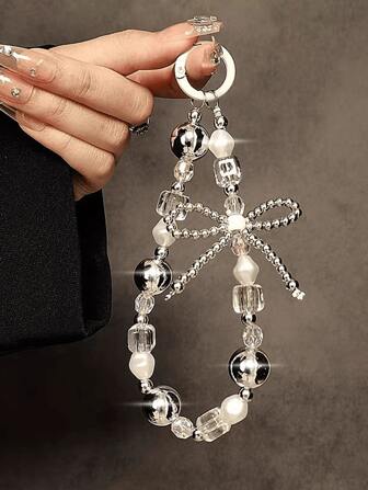 1 件夏季闪亮水钻珍珠蝴蝶结手链，配蓝色珠子和樱桃吊坠，可爱优雅风格陶瓷珍珠手链，活力女孩手机链、钥匙扣、耳机绳，郁金香珍珠多色珠子 Ins 风格女孩可爱简约手机壳带，透明串珠手链，花心泰迪熊钥匙扣，渐变花朵串珠腕带，适合送给母亲、家人、朋友、生日、节日的手机饰品