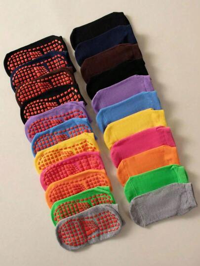 11双颜色随机儿童运动防滑点胶袜，舒适透气适合日常生活的地板袜