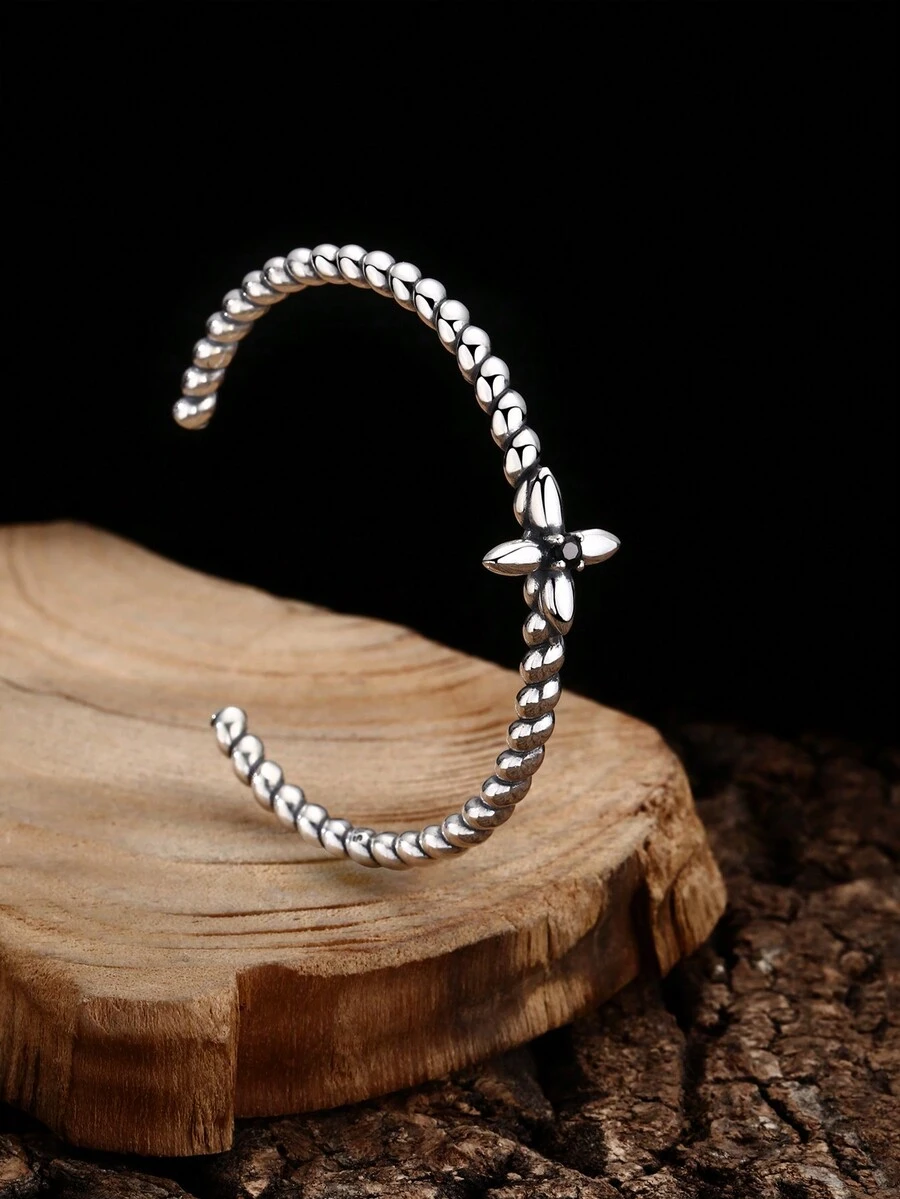 1 chiếc vòng tay dạng vòng hở hình hoa bốn lá xoắn bằng bạc Sterling 925 cổ điển, thích hợp cho nam giới đeo hàng ngày trong ngày lễ tình nhân - Màu Bạc Cổ - Xem 1