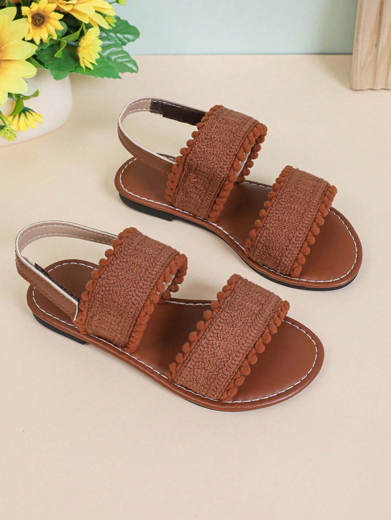 1pair Large Size Toddler Girls Brown LaceUp Roman Sandals With Hook