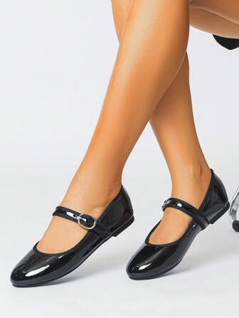 Women 2024 New Outdoor Fashion Mary Jane Instep Buckle Decorative Details Animal Print Fabric Flat Shoes Light And Comfortable Soft Bottom Heel Loafers Grandma Shoes Slouchy Shoes Slip-On Shoes