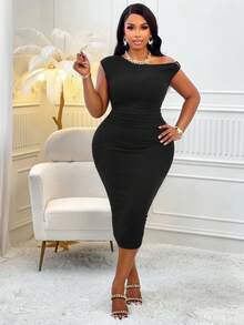 BIUBIU Plus Size Solid Color Slim Fit Oblique-Shoulder Midi Dress - Black - View 6