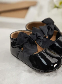 1 par de zapatos ligeros y transpirables con diseño de , suela blanda y estilo de princesa para bebé niña, unicolor con mariposa, adecuado para primavera y otoño, 0-15 meses - Negro - Ver 2