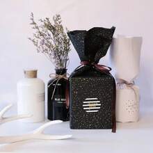 Ivory Golden Foil Design Gift Wrapping Paper Roll, Silky Smooth Texture, Pearlescent Material, Suitable For Birthday, Holiday, Wedding, Christmas, Halloween, Halloween Decoration - Multicolor - View 4