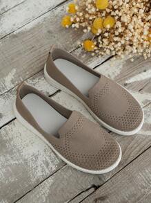 Simple New Slip-On Breathable Low-Top Summer Casual Superlight Solid Color Anti-Slip Driving Lightweight Retro Style Shoes For Women